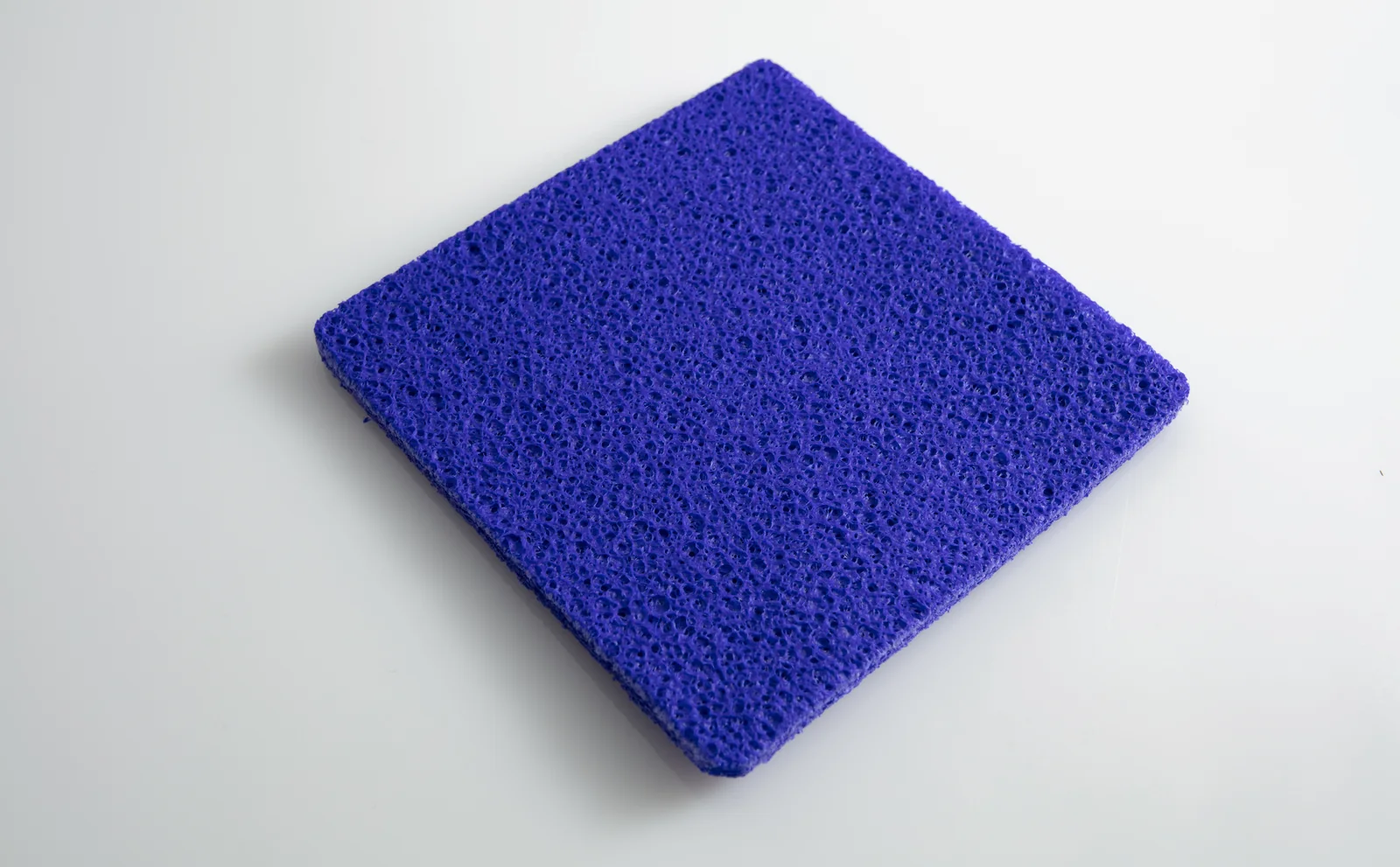 Hydrofera Blue CLASSIC Heavy Drainage thick PVA foam dressing